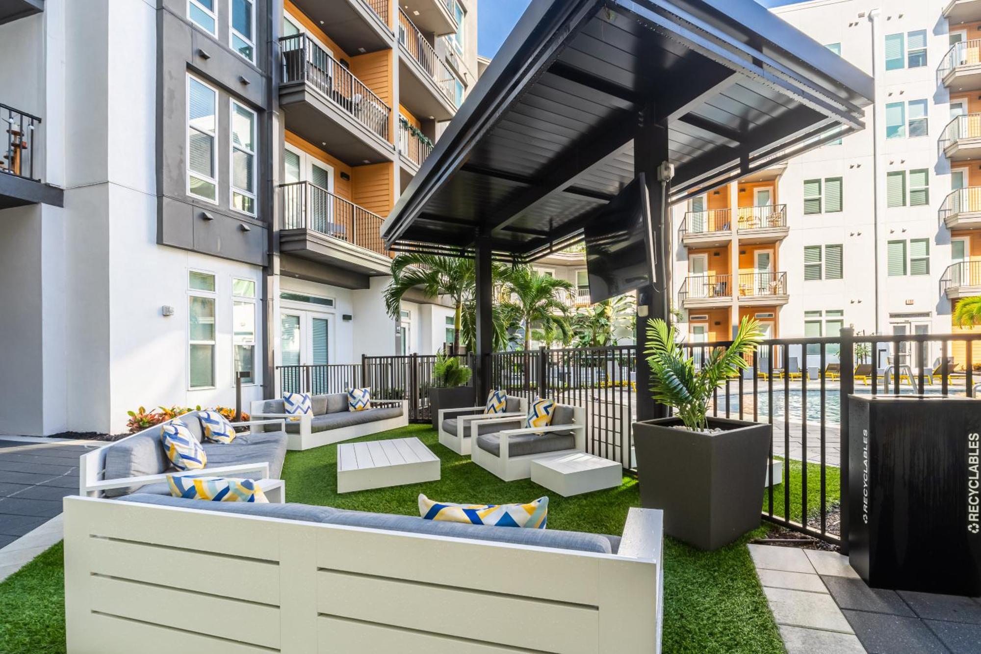 סיינט פיטרסברג Tropicana Field 1 Bed In Downtown St Pete With Free Parking מראה חיצוני תמונה